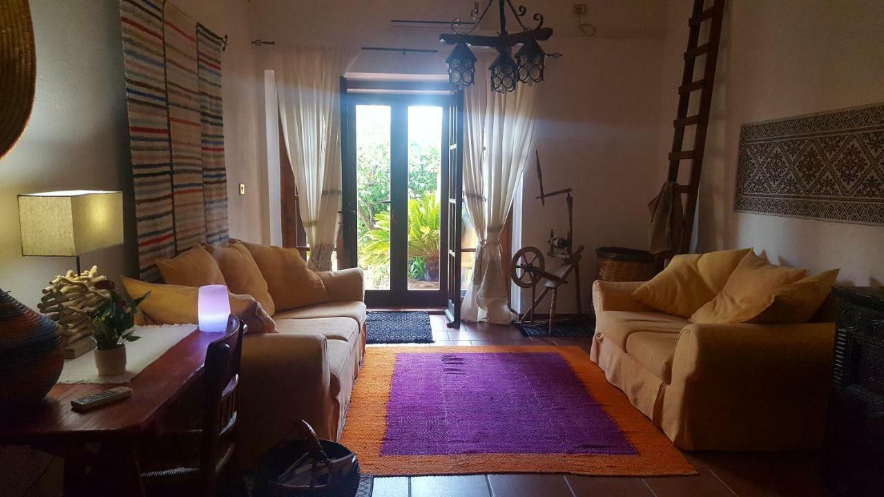 Su Carreri Bed & Breakfast Armungia Eksteriør bilde